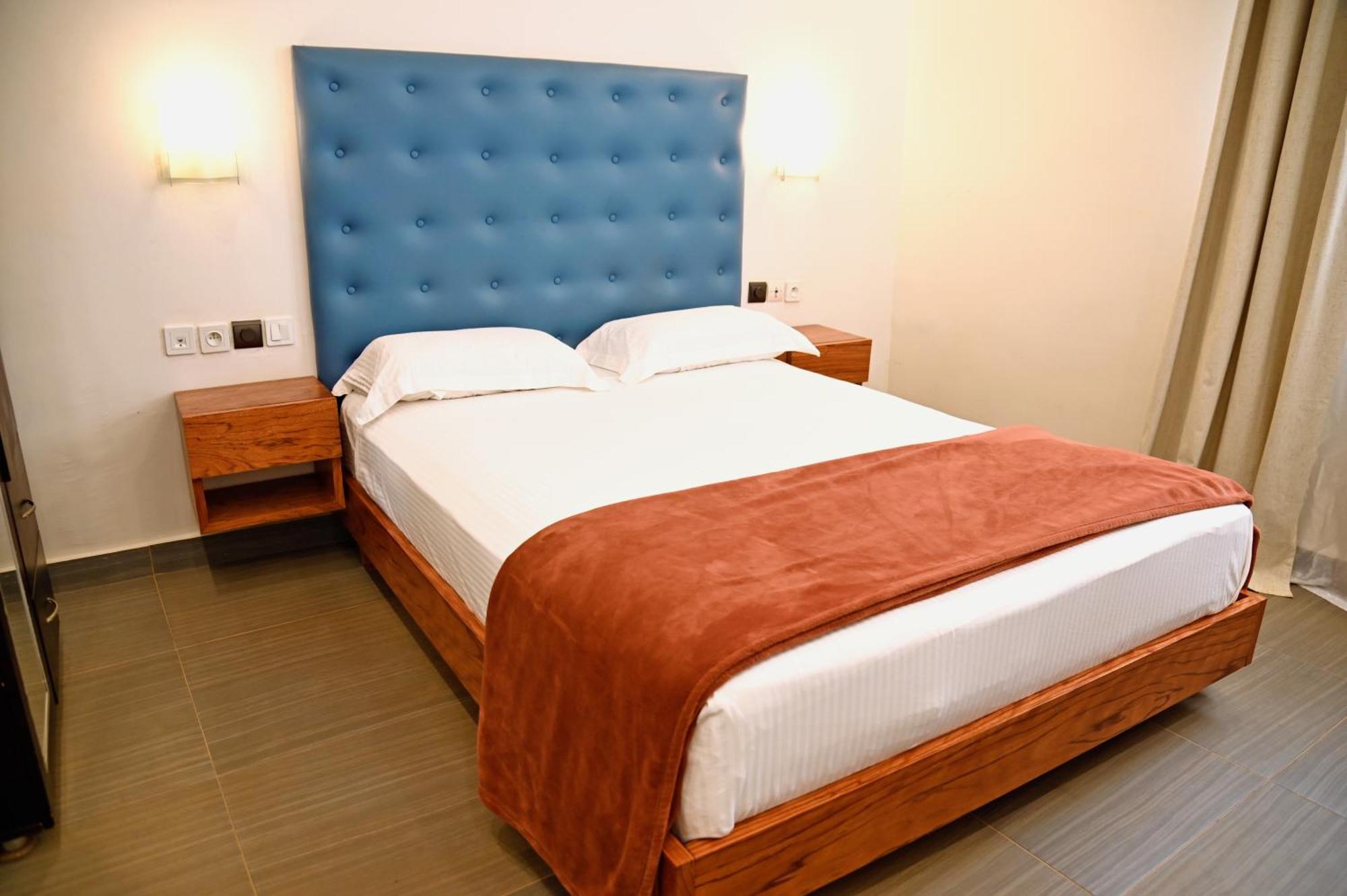 Cincinnati Hotel ياوندي المظهر الخارجي الصورة